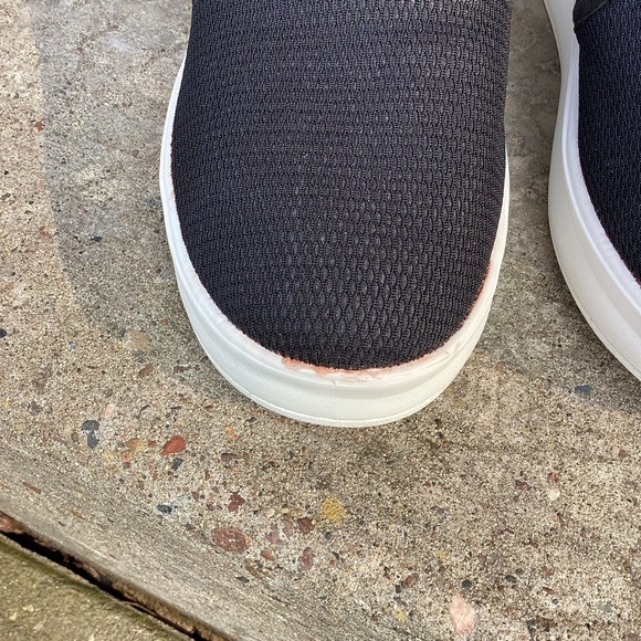 OluKai Women’s Ki‘ihele Slip-On Shoes – Black/White, Size 7 Style 20452-4040 - Picture 10 of 11